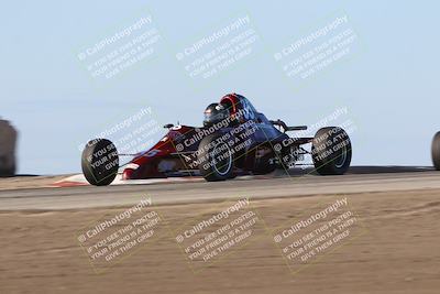 media/Oct-26-2025-CalClub SCCA (Sun) [[8ce1e69566]]/Group 6/Grapevine/